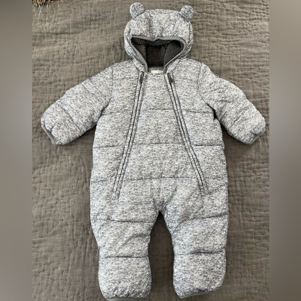 Baby GAP Cold Control Ultra Max Snowsuit 0-6 Month Heavy Weight Gray Hooded Ears